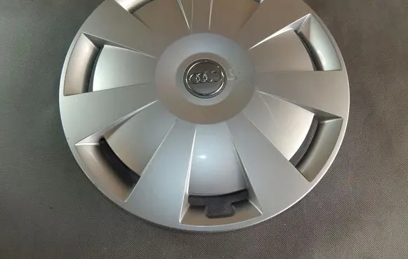 Audi A3 S3 8V R16 wheel hub/cap/trim 8V0601147C
