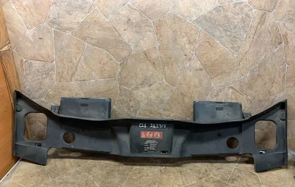 Mercedes-Benz CLS C218 X218 Top upper radiator support slam panel A2048174920