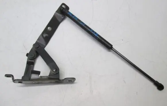 Alfa Romeo GT Tailgate hinge 