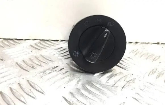 Volkswagen PASSAT B5.5 Light switch TC41C0941531