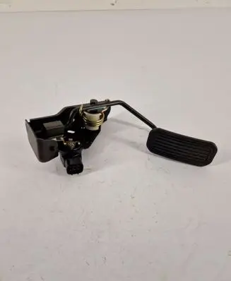 Toyota Previa (XR30, XR40) II Accelerator throttle pedal 8928147010