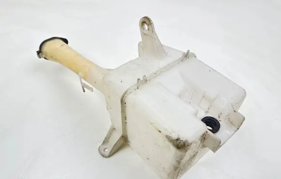 Toyota Corolla Verso E121 Windshield washer fluid reservoir/tank 060851054