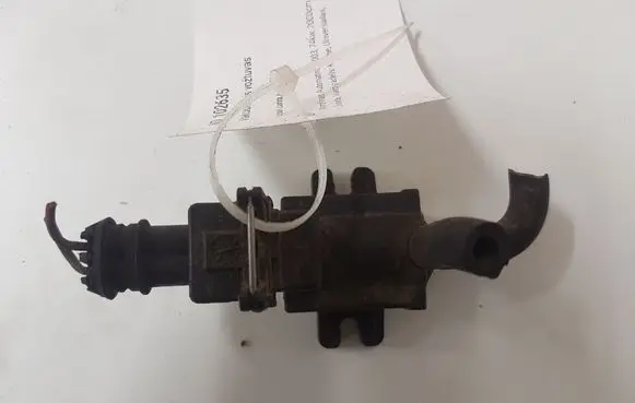 Opel Zafira A Vacuum valve 72244800