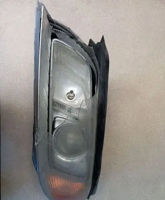 Volvo XC70 Headlight/headlamp 31214168