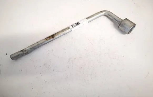 Infiniti QX50 (J50) Wheel nut wrench 