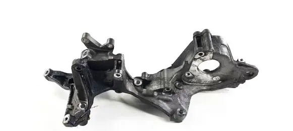 Volkswagen Transporter - Caravelle T6 Engine mounting bracket 04L1451670 04L145167