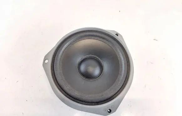 Iveco Daily 6th gen Front door speaker 5802183721 90016450204