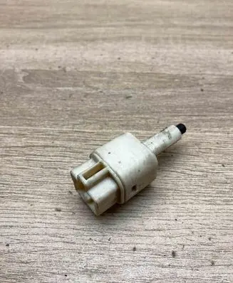 Toyota Corolla Verso E121 Brake pedal sensor switch 2701J44