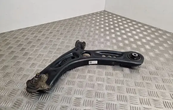 Volkswagen Golf VII Front lower control arm/wishbone 5Q0407151J