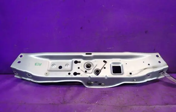 Opel Astra H Front bodywork piece 