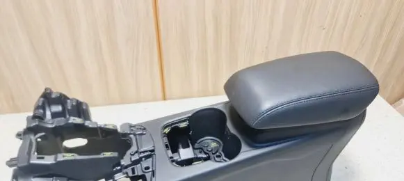 Ford Focus Armrest BM51A045A06A SD05261024368