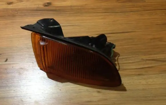Mitsubishi Galant Front indicator light 0454365l 045-4365l