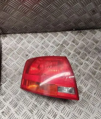 Audi A4 S4 B7 8E 8H Rear/tail lights 8e9945095e