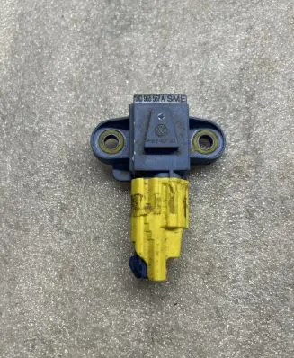 Volkswagen Golf VI Airbag deployment crash/impact sensor 1K0955557A