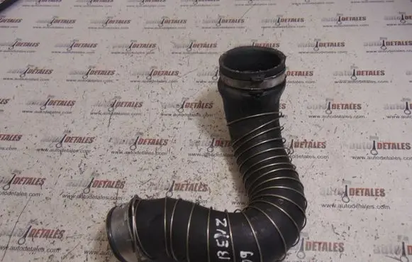 Mercedes-Benz C W204 Intercooler hose/pipe A2045280782
