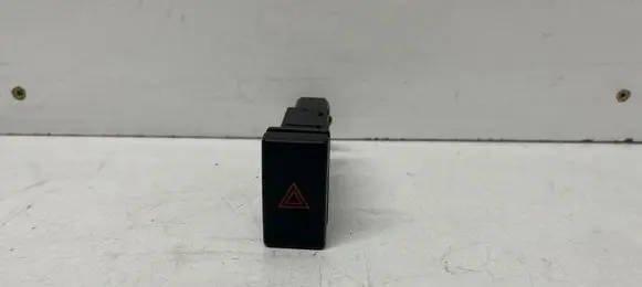 Toyota Avensis T250 Hazard light switch 157963