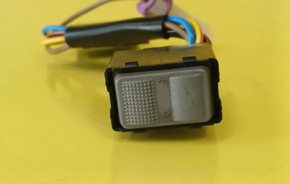 Audi 80 90 S2 B4 Sunroof switch 895959561