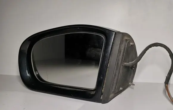 Mercedes-Benz C W203 Front door electric wing mirror 413133417