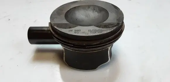 Audi A4 S4 B8 8K Piston 082261R 1295 06HBP