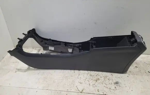Mercedes-Benz A W177 Center console 