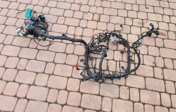 Opel Insignia B EUR ISO radio connector 39110277