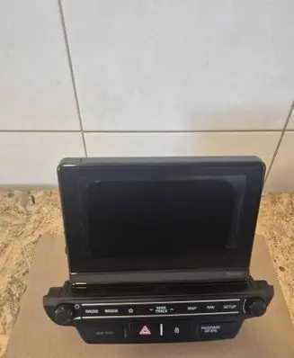 KIA Ceed Radio/CD/DVD/GPS head unit 96560J7000WK