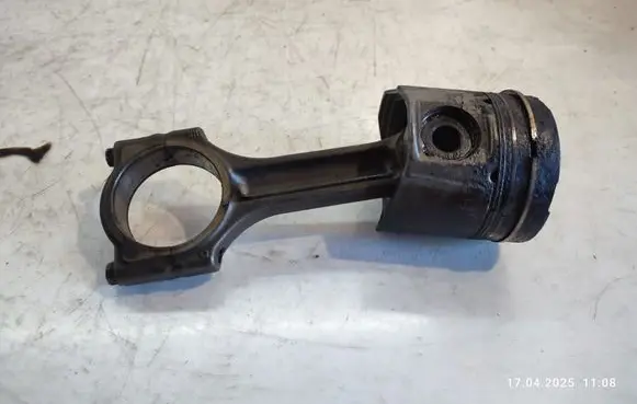 Renault Espace III Piston with connecting rod
