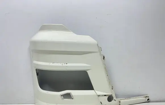 Man TGE 1gen Front bumper corner part panel trim 41610-5824