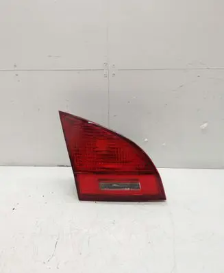 KIA Venga Tailgate rear/tail lights 1P000
