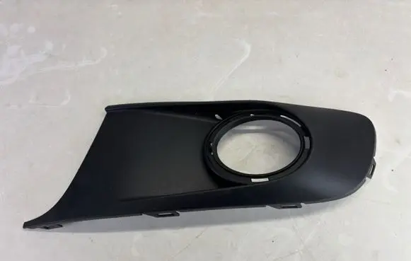 Front bumper lower grill
