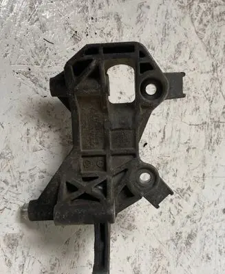 Audi A6 S6 C7 4G Generator/alternator bracket 059903143