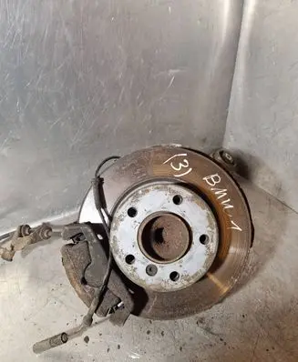 BMW 1 E82 E88 Front wheel hub spindle knuckle 6764444 2201210040