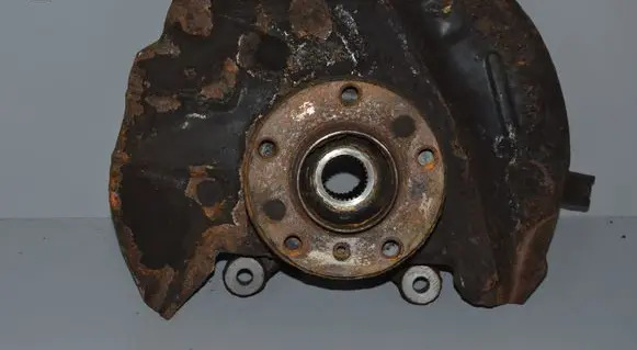 BMW X5 E53 Front wheel hub