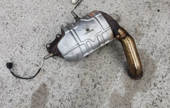 Chrysler Pacifica Catalyst/FAP/DPF particulate filter 68235531AG