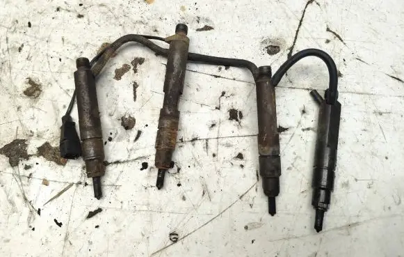 Audi A4 S4 B5 8D Fuel injectors set 028130201T