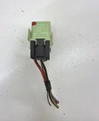 BMW 5 E60 E61 Other relay 70001 6136 V23134K59X312