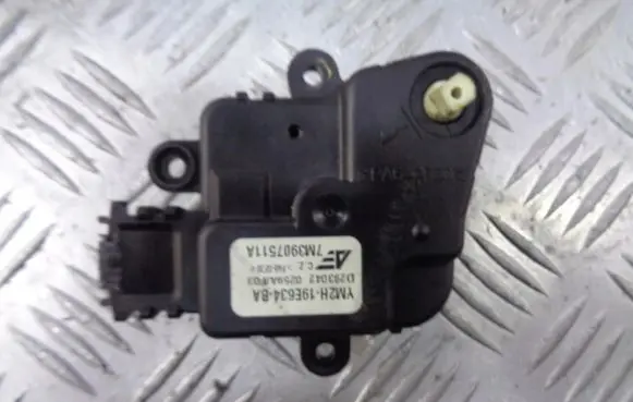 Volkswagen Sharan A/C air flow flap actuator/motor 7M3907511A