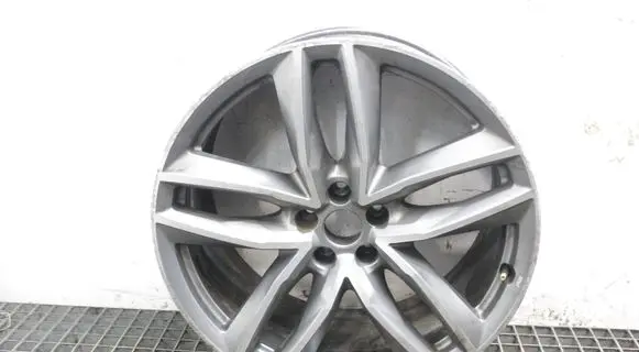 Audi Q7 4M R12 alloy rim 4M0601025