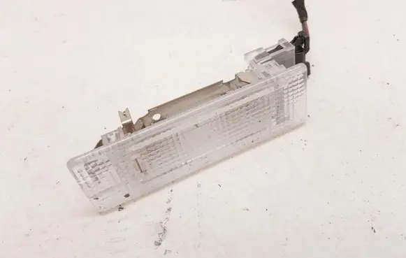 Volkswagen PASSAT B6 Rear seat light