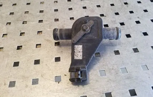 Volkswagen Transporter - Caravelle T4 Coolant heater control valve 701819809D