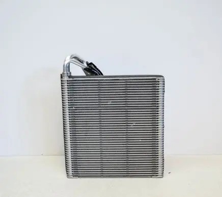 A/C cooling radiator (condenser)