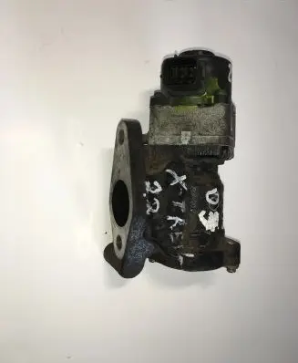 Nissan X-Trail T30 EGR valve