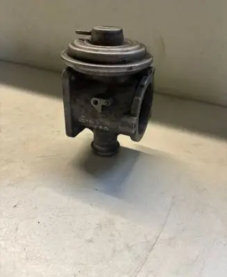 BMW 7 E65 E66 EGR valve 00450
