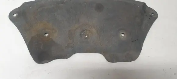 Center/middle under tray cover