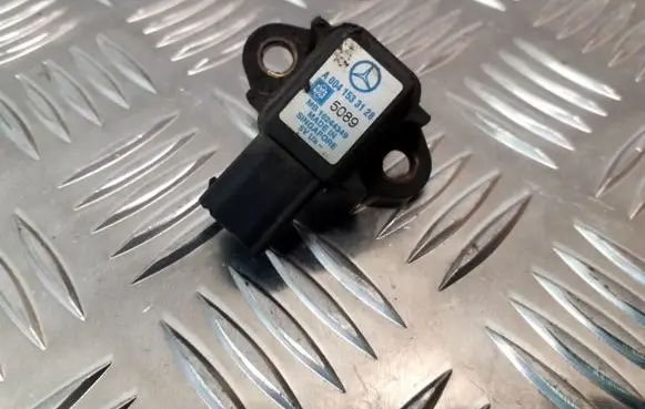 Mercedes-Benz Vito Viano W639 Air pressure sensor A0041533128 16244349