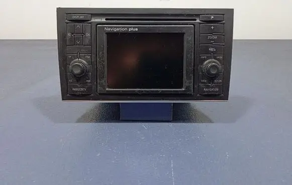 Audi A4 S4 B6 8E 8H Radio/CD/DVD/GPS head unit 8E0035192B