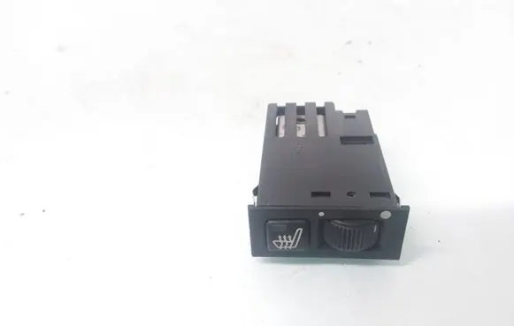BMW 7 E38 Seat heating switch 8352259