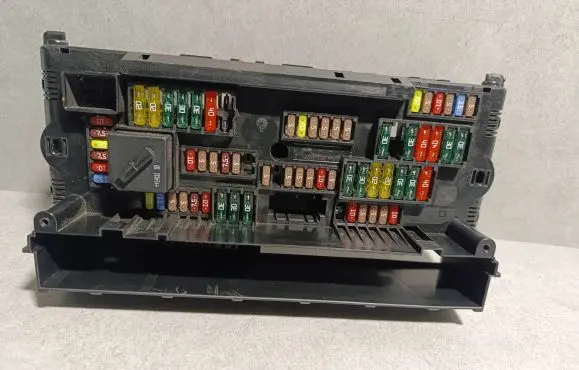 BMW 5 F10 F11 Fuse box set 9252815 05518976 317033442