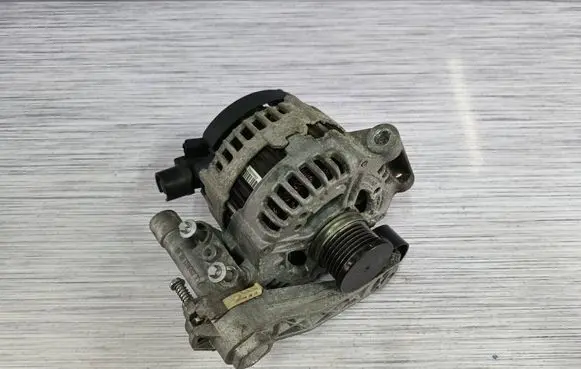 Mini One - Cooper R57 Generator/alternator 7575650 V7575650