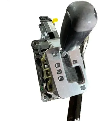 Volvo XC70 Gear shifter/selector 30759121